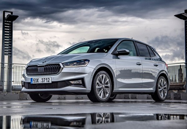 Същият двигател като германските и испанските му роднини, също за Skoda Fabia, който се фокусира още повече върху практичността. Също така в този случай трицилиндровият двигател работи постепенно, осигурявайки шофиране, ориентирано към спокойни пътувания.