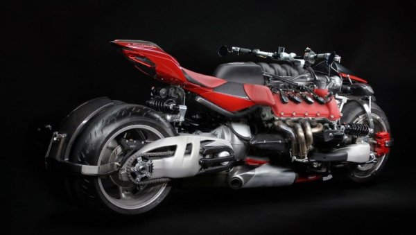 4,7-литровата версия на двигателя F136 Ferrari-Maserati с мощност от 470 к.с. преминава от двигателния отсек на Maserati Quattroporte направо върху рамата на тази невероятна машина, където получава няколко модификации, включително изпускателна система по поръчка.