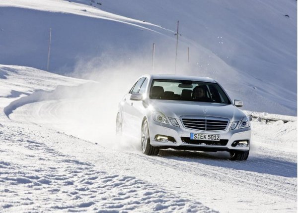 Mercedes-Benz E-Class 4Matic 2010