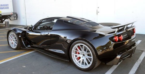 Новата суперкола на Стивън Тайлър - Hennessey Venom GT Spyder