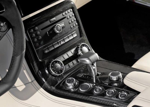 Mercedes-Benz SLS AMG