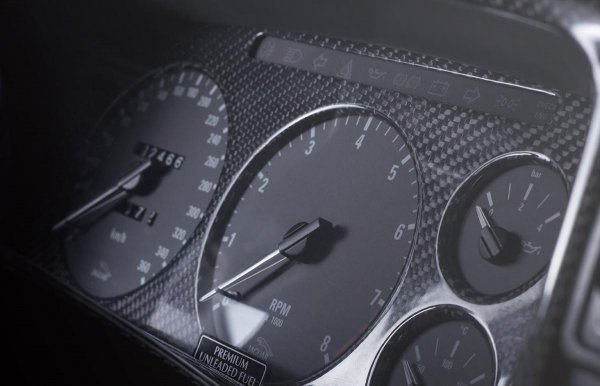 Jaguar XJ220 от Overdrive 