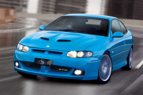 GM продава тази кола под редица емблеми по целия свят. Австралийският Holden Monaro (на снимката) се продавав Австралия като Holden HSV Coup&eacute;. Във Великобритания той идва като Vauxhall Monaro, докато в САЩ колата се продава като Pontiac GTO и Chevrolet Lumina. За съжаление, последната австралийска фабрика на Holden затвори през 2017 г., а самото име Holden умря през 2021 г. 