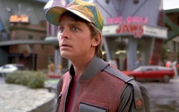 EV-1 не приличаше на нито един Saab, произвеждан преди, въпреки че традиционните авиационни мотиви на марката бяха особено изразени този път. 

Необичайният външен вид на концепцията ѝ осигури епизодична роля в известната трилогия „Завръщане в бъдещето“. Експерименталният Saab се появи във втория филм - разбира се, в сцена от "бъдещето". По-точно от 21 октомври 2015 година.