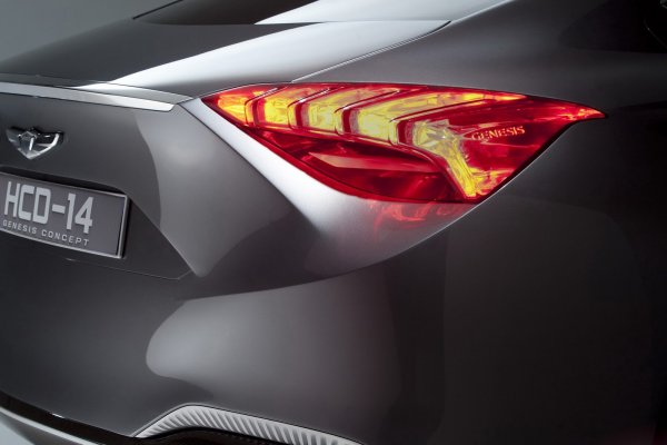 Hyundai HCD-14 Genesis Concept