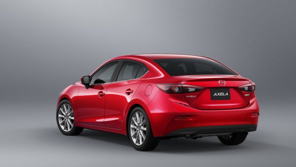 Обновената Mazda3 (Axela) за пазара на Япония