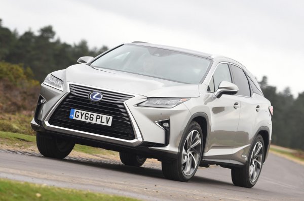 За всички, които се притесняват, че закупуването на хибрид може да доведе до скъпи сметки за ремонт, най-новият Lexus RX е блестящ пример за това колко надеждни могат да бъдат тези модели. Той получава 100% рейтинг на надеждност. Освен това на пазара има доста предолжения на конкурентни цени.