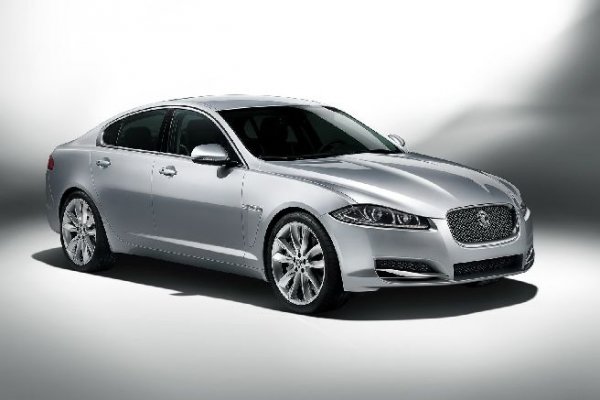 Jaguar XF 2012