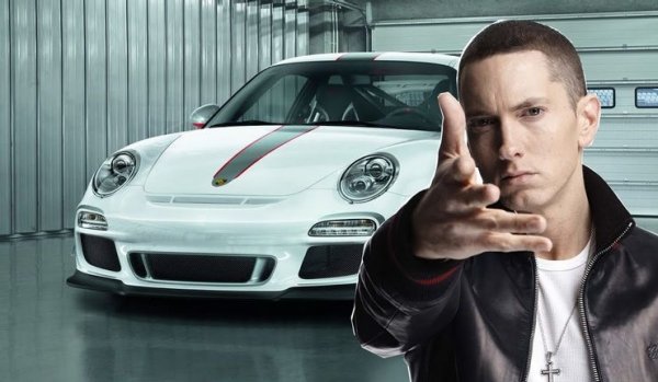 Последва пауза, в която суперзвездата не беше забелязван да си купува нови спортни коли, но това явно не означава, че тръпката му към тях е отминала. През 2019 година Еминем се сдоби с още едно Porsche 911, но този път в най-бързия и най-мощен вариант -GT2 RS. Тази суперкола записа обиколка на "Нюрбургринг" за 6 минути и 47,25 секунди, като развива максимална скорост от 340 км/ч. Тя е достатъчно бърза за рапър, който може да изрецитира 1200 думи наведнъж.
