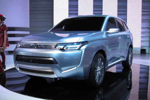 Токио 2011 - Mitsubishi PX-MiEV II