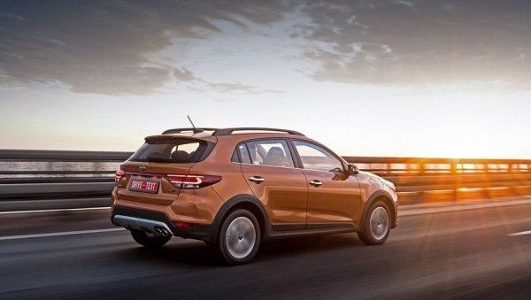 Ресурсът на основните елементи на окачването е около 100 000 км, включително сферични шарнири и сайлент-блокове. А амортисьорите обикновено издържат много по-дълго - най-малко 150 000 км, демонстрирайки добра енергийна интензивност и устойчивост на натоварвания.

Най-уязвимите елементи на шасито са лагерите на колела, както и стабилизаторните подпори и втулки. Ако редовно проверявате окачването за здравина, споменатите два елемента ще трябва да се сменя на всеки 50 000 км.
