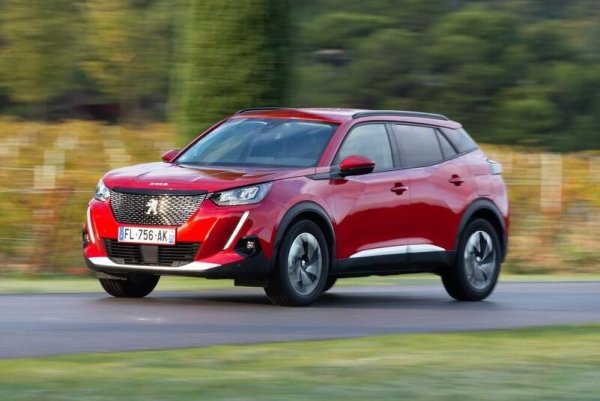 Среден разход: 5,0-5,8 л/100 км.

Тип задвижване: предно.

Предимства: стилен дизайн, динамика, висококачествен интериор.
