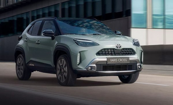 Среден разход: 4,5-5,0 л/100 км.

Тип задвижване: предно или пълно.

Предимства: надеждност на Toyota, отлични спестявания, перфектен градски кросоувър.
