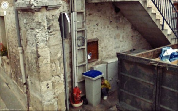 В обектива на Google Street View