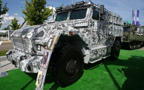 Тази бронирана машина е за нуждите не на армията, а на полицията и гвардията. Корпусът и стъклата са непробиваеми дори за 7.62-милиметров куршум, изстрелян от 100 метра. Бронята издържа взрив до 6 кг ТНТ. Двигателят е дизелов ЯМЗ-7601 с 300 конски сили, максималната скорост е 90 км/ч. 
