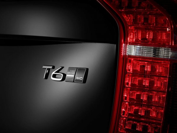 Volvo XC90 First Edition 