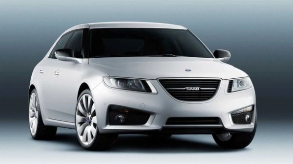 Двигател: 2,8-литров V6 с турбокомпресор

Мощност: 300 к.с.

Скоростна кутия: 6-степенна авточатична

Задвижване: към всички колела

Ускорение от 0 до 60 мили в час (97 км/ч): 6,0 секунди

Тази кола се появи в края на живота на Saab, което я прави още по-ценна. В случая получавате страхотно изглеждащ шведски седан с двигател с 300 к.с. и задвижване на всички колела. Тъй като марката вече не съществува, можете да имате проблеми с обслужването и намирането на части, но пък шофирането на този автомобил е уникално.