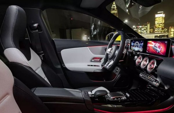 Mercedes-AMG CLA 35 4Matic 