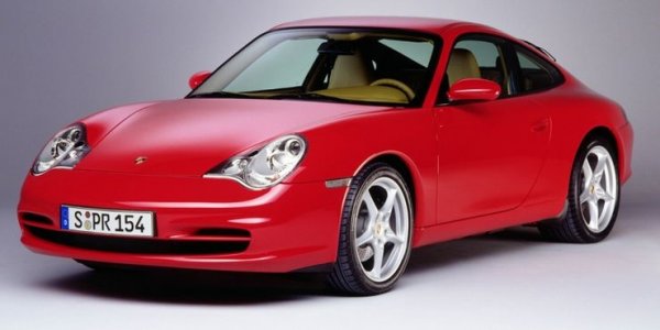 Porsche 9111 (996) е най-лошото поколение 911, като всичко по него е напълно ново в сравнение с предшественика му. Въздушното охлаждане на двигателя е заменено с водно, което не се хареса изобщо на феновете на марката. Голяма част от детайлите бяха споделени с по-евтиното 986 Boxster и това също предизвика възмущение. Неслучайно 996 е най-евтиното 911 на пазара в наши дни.

Проблемите при него са с 3,4-литровия двигател и по-точно с неговия IMS-лагер, който не издържа на натоварването. Смяната му е около 3000 евро, а ако не бъде извършена, има опасност моторът да откаже. Често се появяват проблеми и с охлаждането, като някои автомобили редовно прегряват.