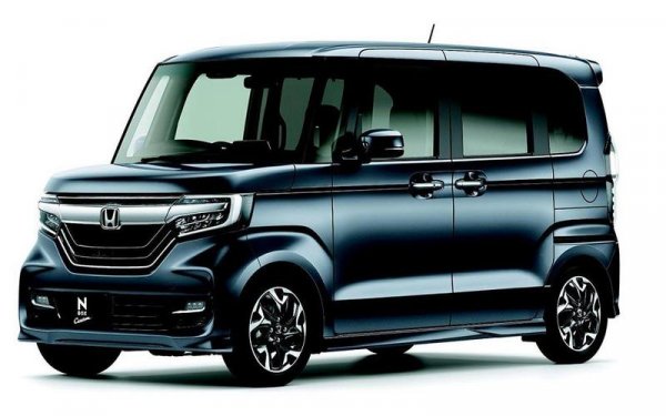 Toyota Prius надмина Nissan Note по продажби в Япония през 2019 г., но нито един от тези два модела не се доближи до Honda N-Box. На него се падаше един на всеки 20 продадени коли в страната. Успехът му е още по-впечатляващ поради ръста от 5% на пазар, който отчете скок от 1,5% до 5,2 милиона нови коли през 2019 г. Не е изненада, че Топ 20 от най-продаваните модели в страната са местни.