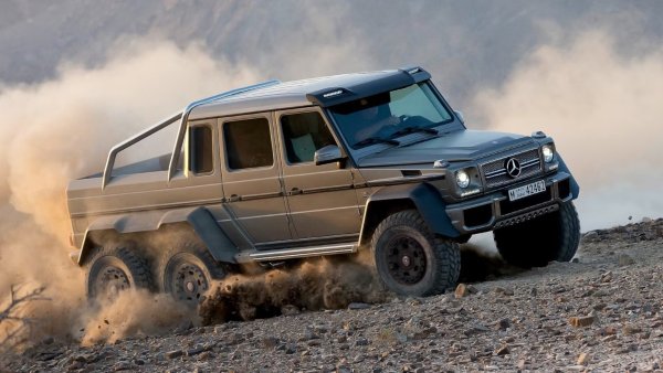 Двигател: 5,5-литров V8 с двоен турбокопресор

Мощност: 537 к.с.

Въртящ момент: 762 Нм

Години на производство: 2013