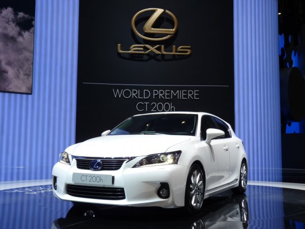 Lexus CT 200h / Женева 2010