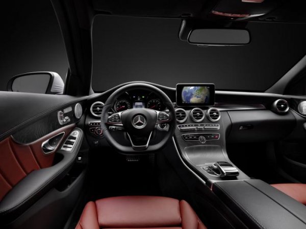 Mercedes-Benz C-Class 
