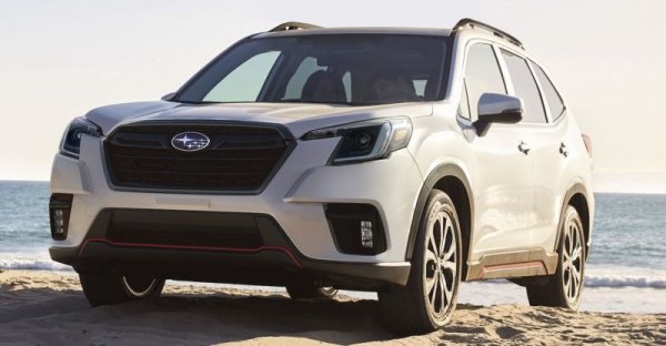 Според CR, този японски кросоувър комбинира просторен интериор, отлична видимост, добра икономия на гориво (поне по американските стандарти - тестовете показват 10.1 литра на 100 км в смесен цикъл), комфорт на возене и директно управление. Експертите все пак предупреждават, че ускорението с 2.5-литровия двигател не е впечатляващо, и че той е доста шумен при натоварвания. Похвали за лекотата на ползване получава мултимедийната система. Други плюсове: задвижването на четирите колела е стандартно, седалките са отлични, и освен това Forester получава максималната оценка за безопасност. 

Разбира се, тук трябва да отчетем разликите в цените. В Америка базовият Forester започва от 27 620 долара (50 300 лева) с 2.5-литров мотор. В България стартовата цена за тукашната версия с т. нар. е-Boxer е 75 690 лева.