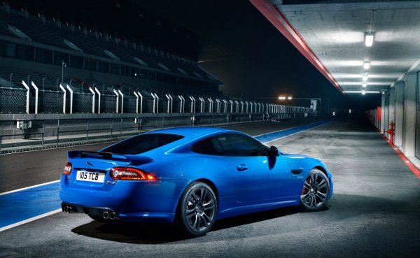 Jaguar XKR-S