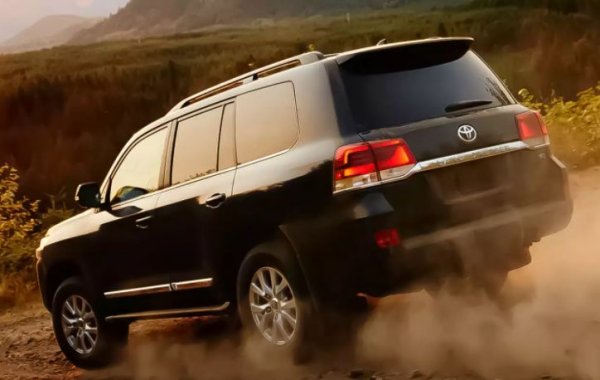 Познайте къде са скрити блоковете за управление на турбината? Зад десния преден калник, където има големи вентилационни отвори. Тяхното окабеляване може да бъде проблем, ако всъдеходът се използва в по-тежки условия. Актутаторите на турбината често се замърсява със сажди, ако колата е карана по-спокойно, а това може да доведе до излизане на целия детайл от строя. Самата смяна на турбината не е евтина.