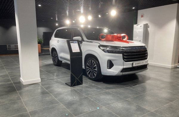 Тъй като никой няма да продаде изправна употребявана кола в добро състояние без специална нужда, вероятността да закупите „бомба със закъснител" (добре изглеждаща кола с куп скрити проблеми) на вторичния пазар е доста голяма. И тъй като няма как да я върнете на предишния собственик или да го накарате да поеме ремонта, ще се наложи да инвестирате голяма сума в покупката си.

Съвсем друго е при покупката на нова кола от оторизиран представител или дилър. Правата на купувача на безплатен ремонт по гаранция в случай на повреда или дори на връщане на автомобила да записани в договора, а също така и в закона "За защита на правата на потребителите". Ако се открият недостатъци на нов автомобил, които не са показани от продавача, собственикът на автомобила има право да изисква не само тяхното безплатно отстраняване, но в някои случаи може дори да се стигне до смяна на колата.