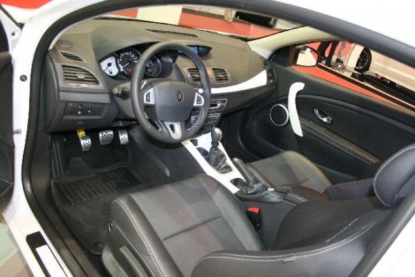 Автосалон София 2011