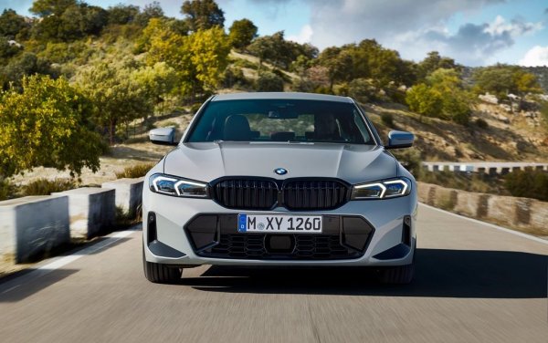 31. BMW 3 Series - 42,620 (22.2%)
32. Skoda Kamiq - 42,552 (9.2%)
33. Skoda Fabia - 42,415 (17.3%)
34. Toyota Aygo X - 42,398 (34.6%)
35. Peugeot 308 - 41,826 (0.6%)
36. BMW 1 Series - 41,780 (17.2%)
37. Hyundai Kona - 41,682 (11.8%)
38. Cupra Formentor - 41,592 (0.5%)
39 .Skoda Karoq -  40,566 (7.7%)
40. Volvo XC60 -  40,455 (27.8%)
