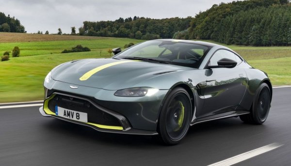 Вариантът с V8 е най-достъпният Aston, със стартова цена около 250 000 лева. Моделът обаче отчита драматичен спад спрямо миналана година, когато за 11-те месеца бяха пласирани 864 бройки, или почти тройно повече.
