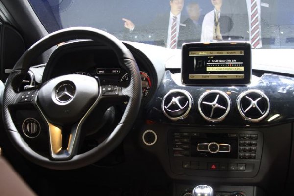 Франкфурт 2011 - Mercedes-Benz B-Class 