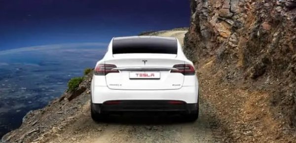 В случая става дума за повече от 17 милиона единици, които по някакъв начин са изключени от Tesla в момента. И ако марката наистина иска да стане глобална, тя трябва да стигне до там със специални продукти, които отговарят на доходите на населението в тези райони. 