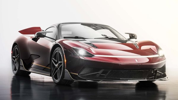 Този автомобил носи фамилия и име с огромна историческа тежест, като се изработва на ръка в Игалия. Pininfarina Battista има четири електрически двигателя с общо 1927 к.с., като теглото без товар е 2302 кг тегло при дължина и височина 4,91 и 1,21 метра.

Максимална скорост е над 350 км/ч и изстрел, като колата се изстрелва от място до 100 км/ч за 1,86 секунди. Производството на 150 екземпляра е на път да приключи, като всички са продадени на базова цена от 2 млн. евро без ДДС.
