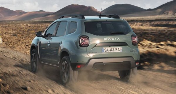 Пазарен дял: 9.5%
Dacia загуби първото си място най-вече заради отпадането от гамата на лекотоварния Dokker, който вече се продава като Renault Express. Това е и основното обяснение за почти 21% спад в регистрациите спрямо 2021. За сметка на това Duster и Sandero се радват на растящ интерес, Jogger също дебютира успешно, а Spring е най-продаваният електромобил в България с голям аванс. 

Най-продавани модели: 
Dacia Duster - 1100
Dacia Sandero - 1029
Dacia Jogger - 437
Dacia Logan - 263
Dacia Spring - 190
Dacia Lodgy - 104
Dacia Dokker - 51
