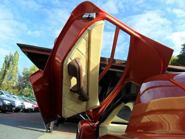 Реплика на McLaren F1