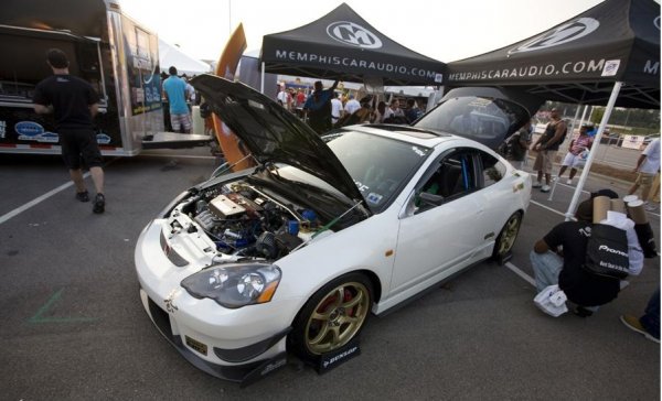 Тунинг изложението HIN Night Shift в Северна Калифорния