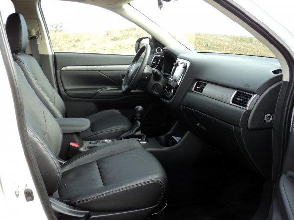 Mitsubishi Outlander 