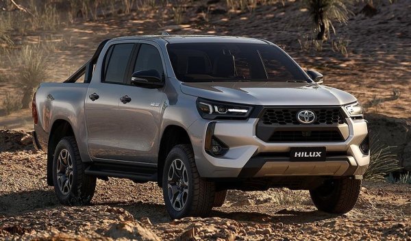 В сегмента на "работните кончета" Hilux остана почти без конкуренция след оттеглянето на Navara от българския пазар. Пикапът на Toyota има 45 нови регистрации през април, и 140% ръст през 2024 спрямо същия период на 2023. 
