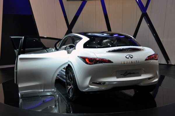 Infiniti Etherea Concept