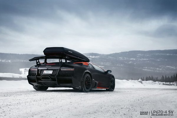 Nissan GT-R, Lamborghini Murci&eacute;lago и Lamborghini Gallardo, оборудвани за ски уикенд в планината