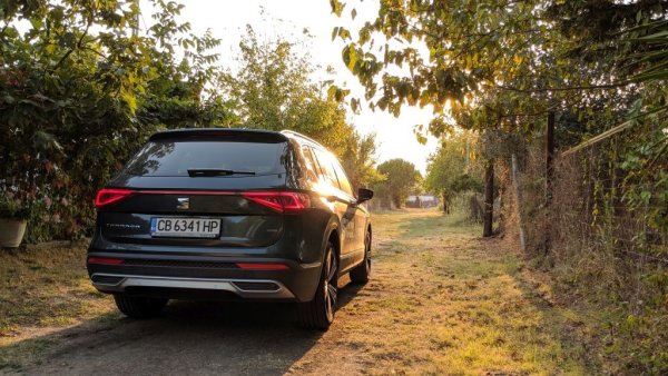 Производството на най-големия кросоувър в гамата на Seat приключи през второто тримесечие на годината, у нас се продават последни оцелели складови бройки. Испанците предпочитат да се фокусират върху по-доходните кросоувъри на дъщерната си марса Cupra. 
