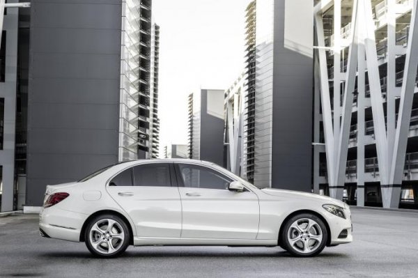 Mercedes-Benz C-Class 