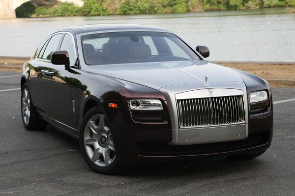 Rolls-Royce Ghost 2010
