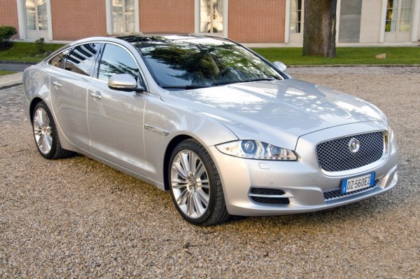 Jaguar XJ 2011