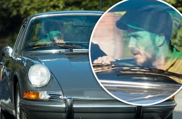 Класическото Porsche на Бекъм всъщност не е какво да е класическо Porsche, а реплика на легендарното 911S, притежавано от Стив Маккуин. Английският футболист поръча точно копие на легендарните Lee Mayor Restorations в Престън и си призна, че Маккуин винаги му е бил пример за подражание, включително в облеклото. По-късно Бекъм си взе и Porsche 997 кабрио и даже поръча да извезат върху седалката 23 - номера, с който играеше в "Галакси" в чест на великия баскетболист Майкъл Джордън. 
