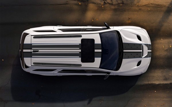 Няма промени в техниката. Кросоувърът се предлага с базов V6 с обем 3.6 литра и мощност 295 к.с. или опционален V8 5.7, който развива 360 к.с. 

